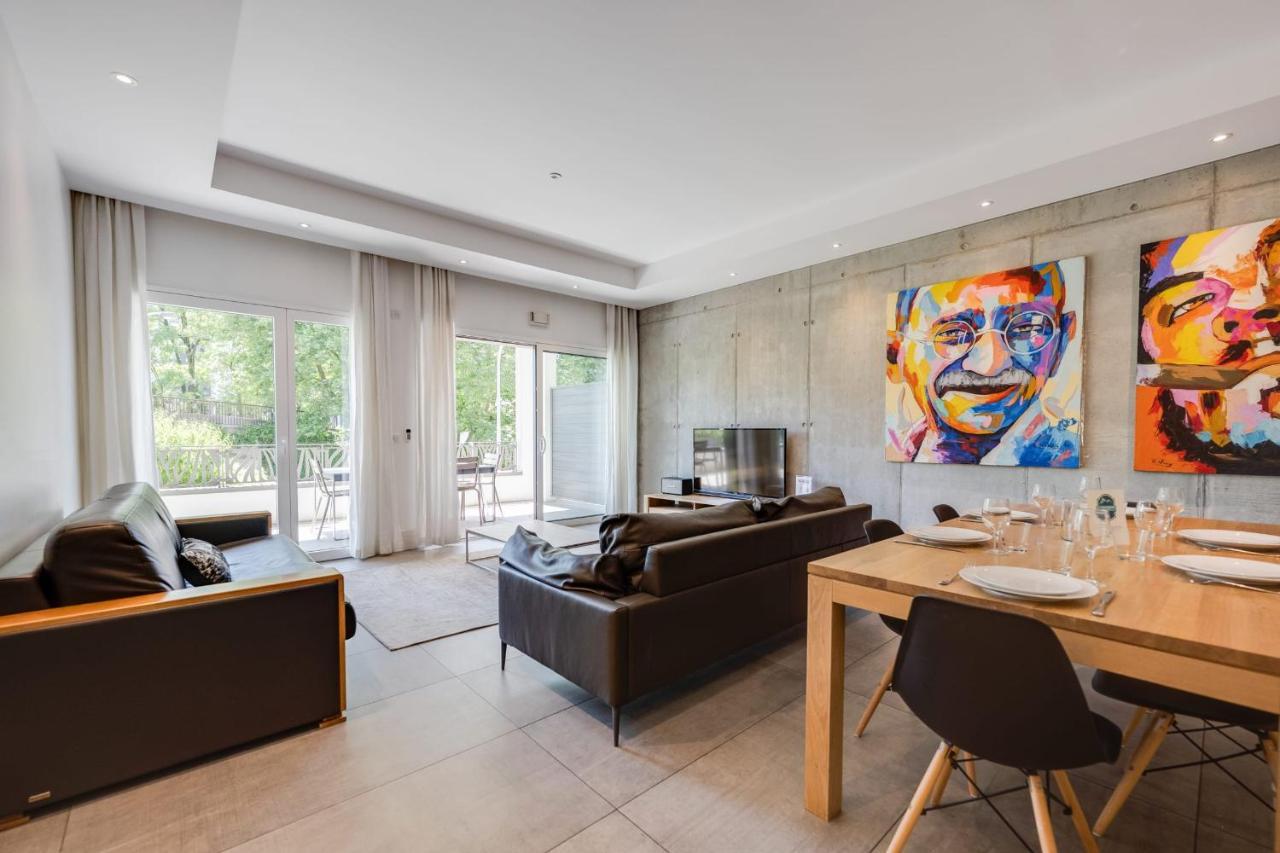 Le Kube - Appartements De Prestige Au Centre D'Annecy Exteriör bild