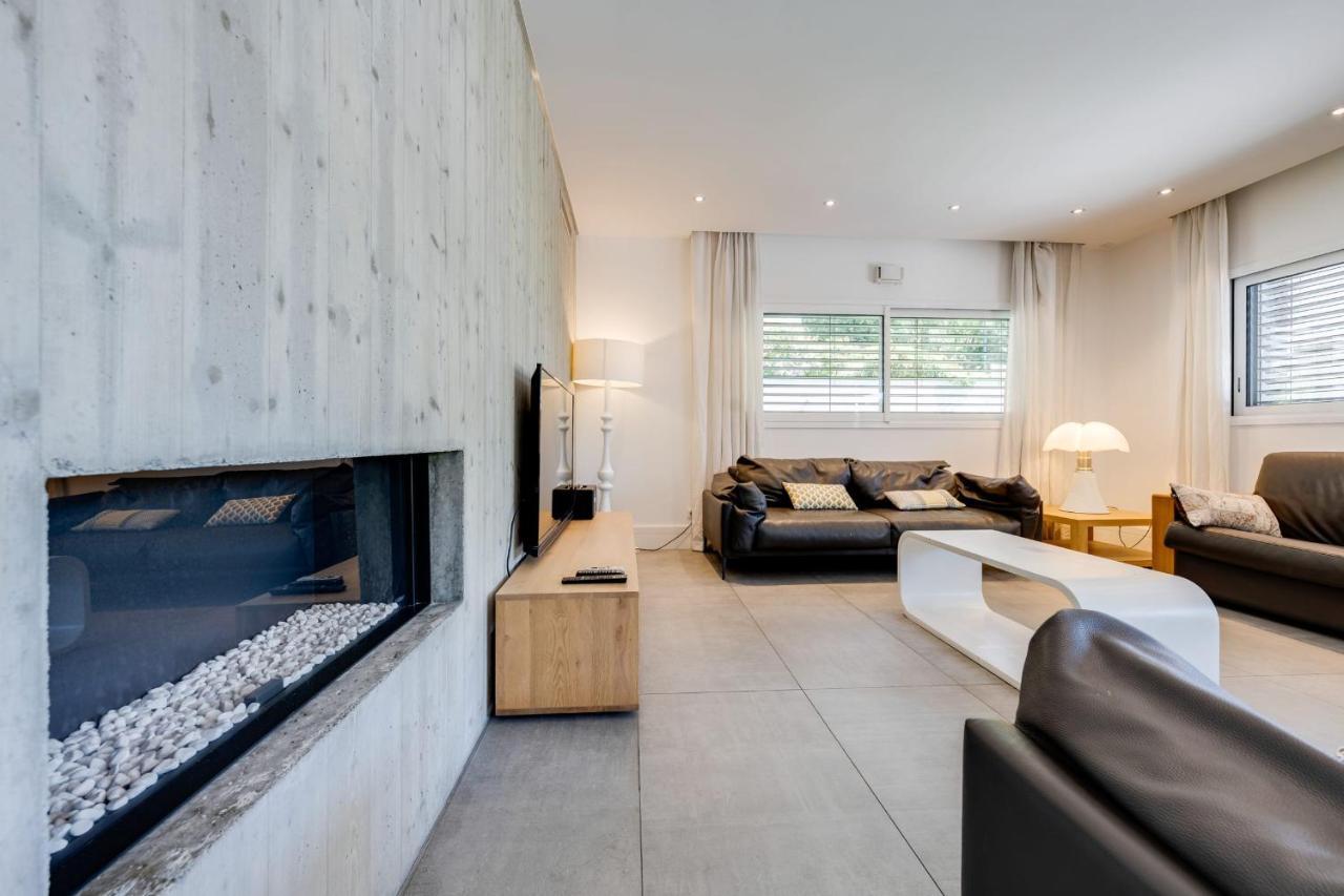 Le Kube - Appartements De Prestige Au Centre D'Annecy Exteriör bild