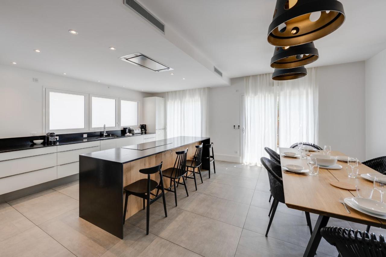 Le Kube - Appartements De Prestige Au Centre D'Annecy Exteriör bild