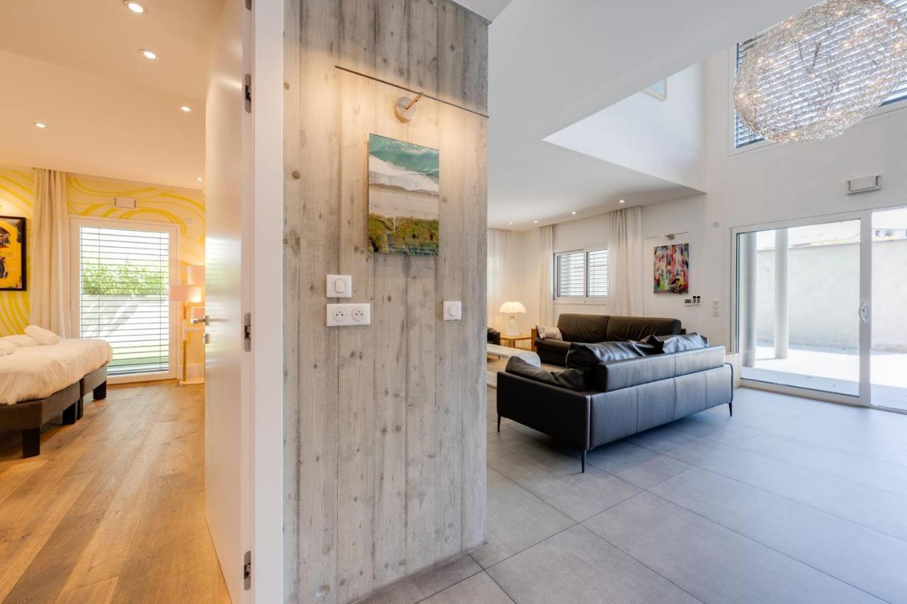 Le Kube - Appartements De Prestige Au Centre D'Annecy Exteriör bild