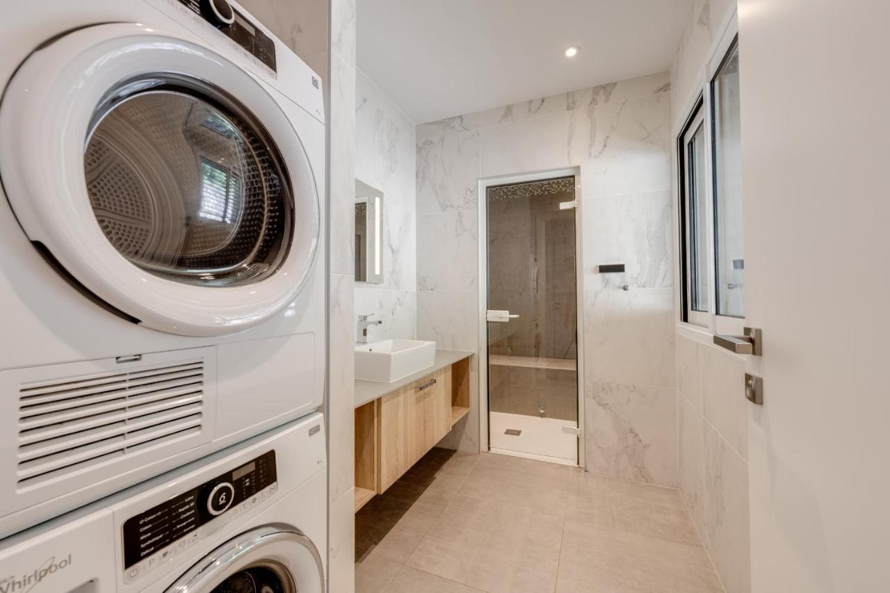 Le Kube - Appartements De Prestige Au Centre D'Annecy Exteriör bild