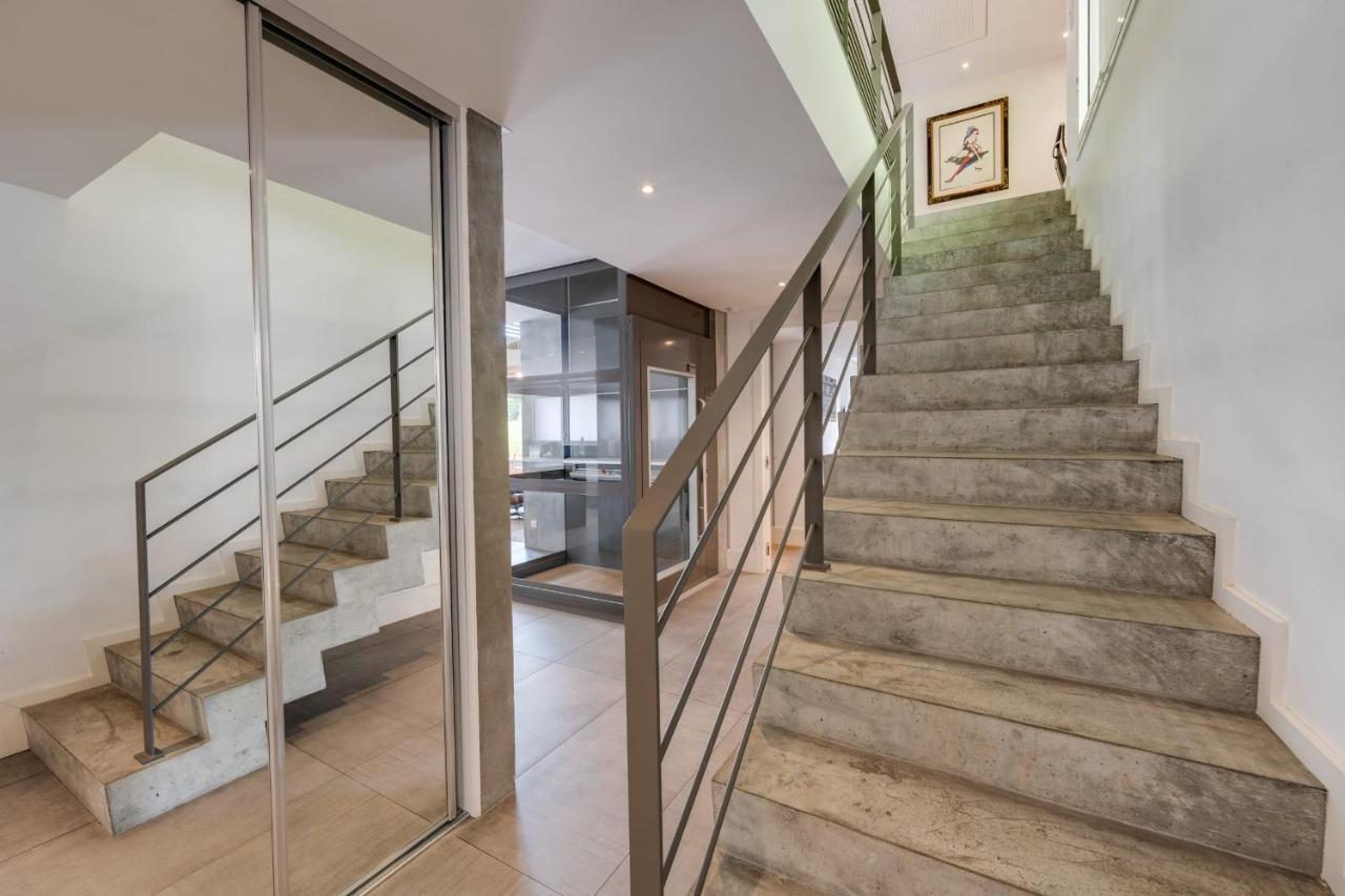 Le Kube - Appartements De Prestige Au Centre D'Annecy Exteriör bild