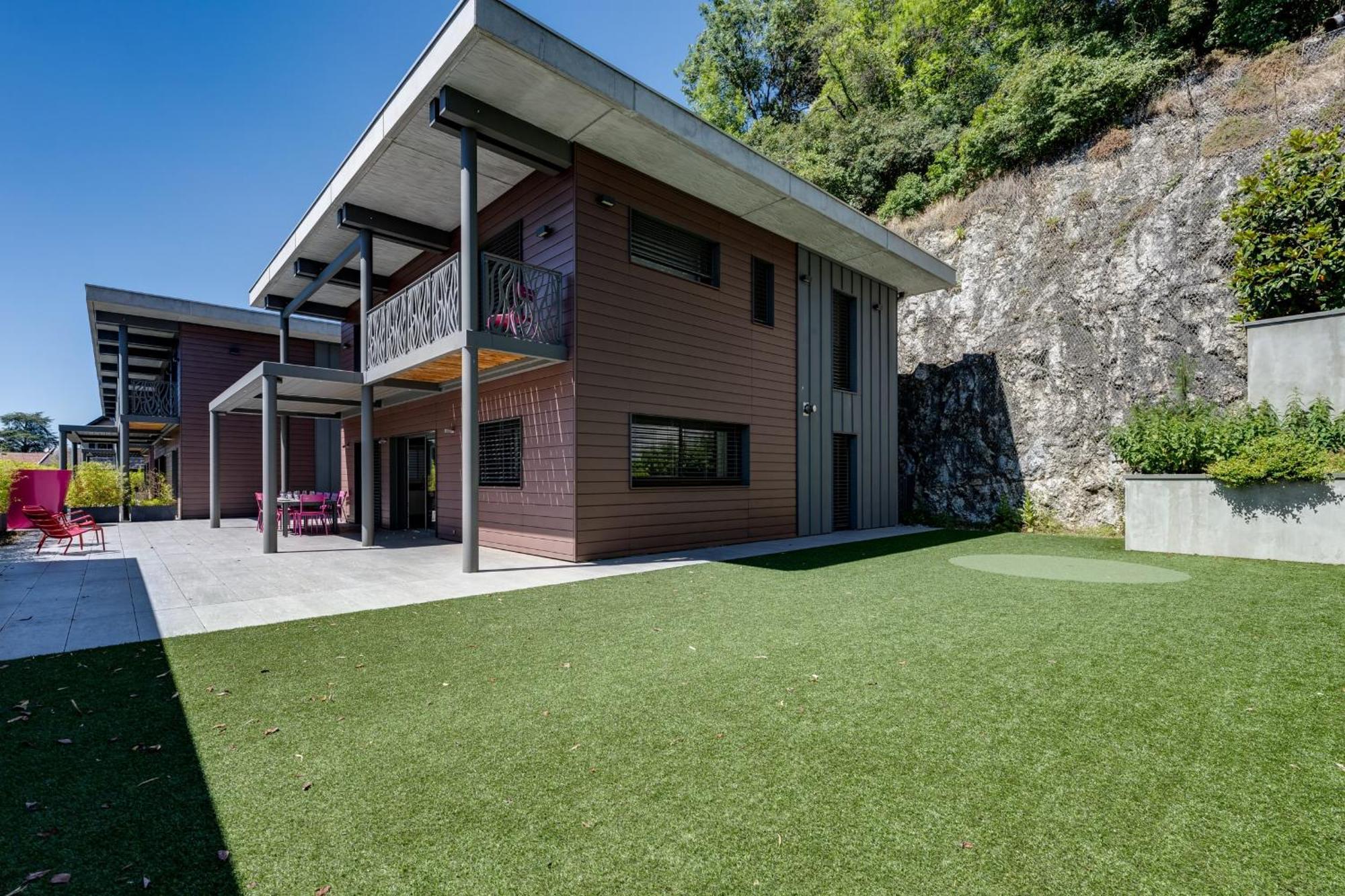 Le Kube - Appartements De Prestige Au Centre D'Annecy Exteriör bild